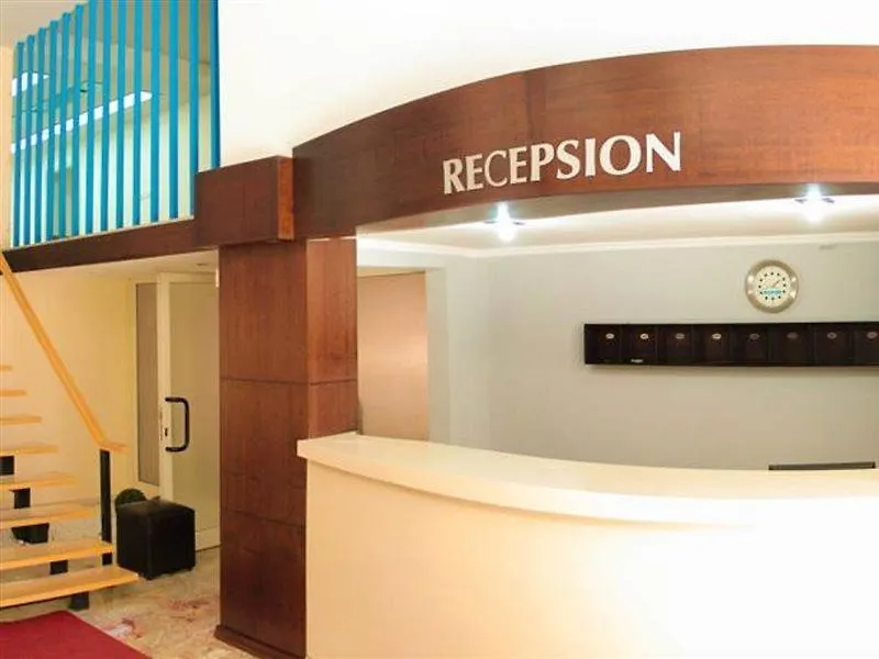 Vivar Hotel Tirana 3*,
